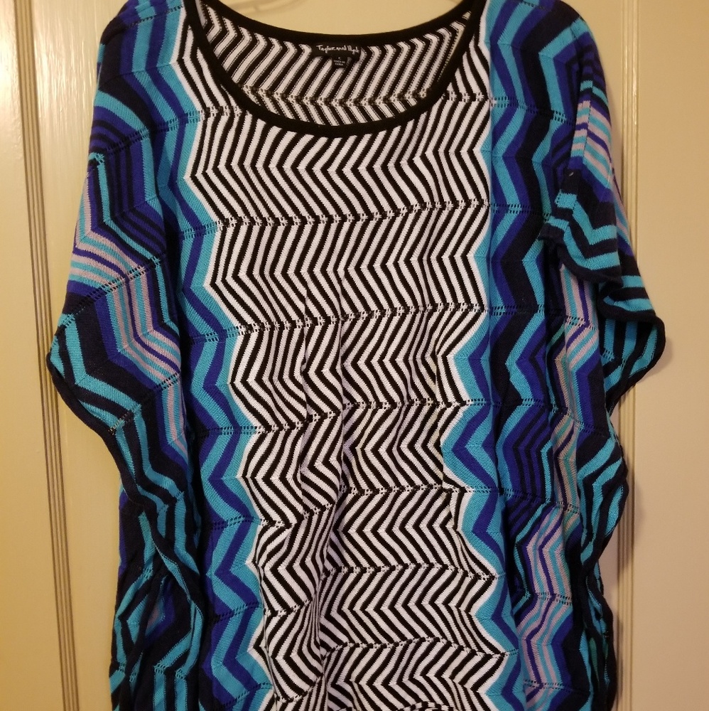 Multi color Chevron top